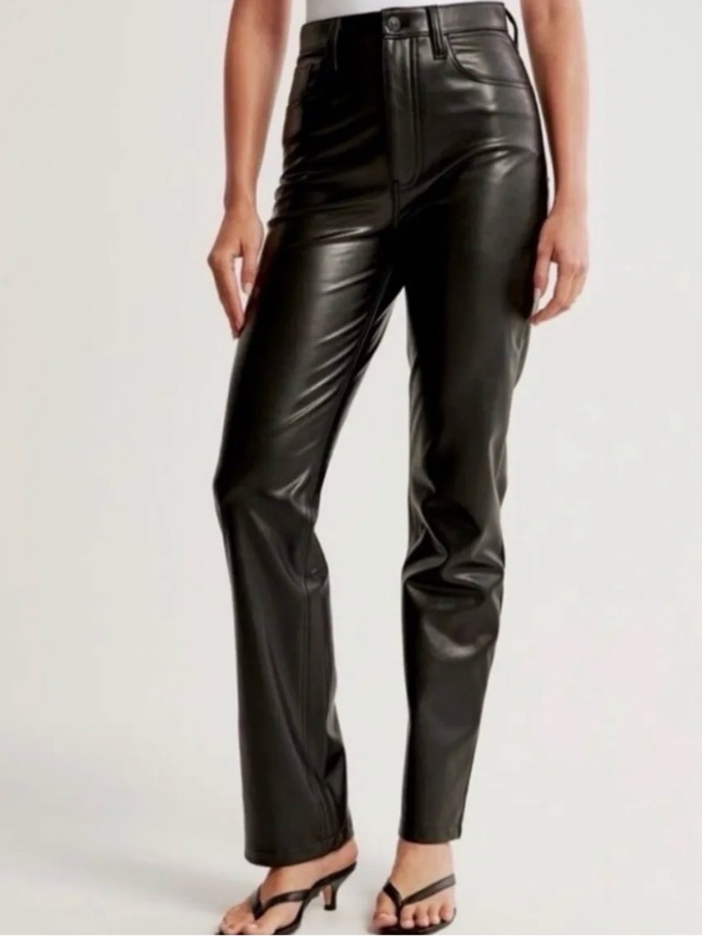 Abercrombie Ultra High Rise 90s Straight Vegan Leather Pant